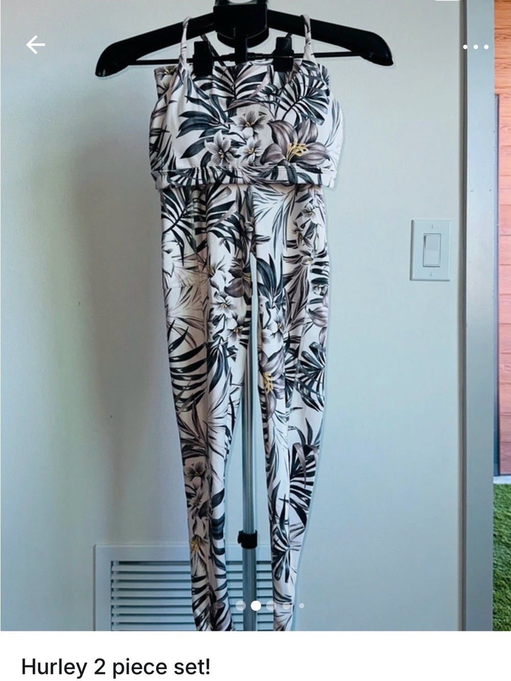 Hurley White Floral Print Leggings & Crop Top Set
